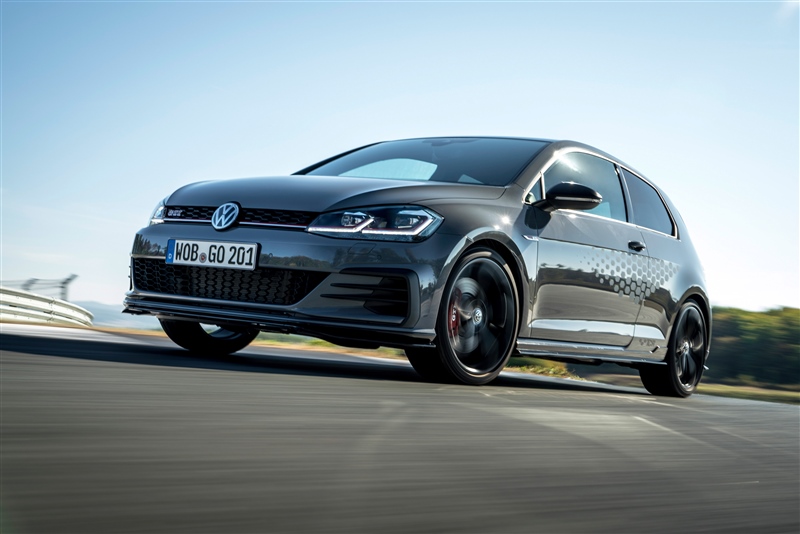 supplere komponist forbinde Golf med motorsports-DNA – GTI TCR fra 567.390 kr. - Volkswagen Hillerød